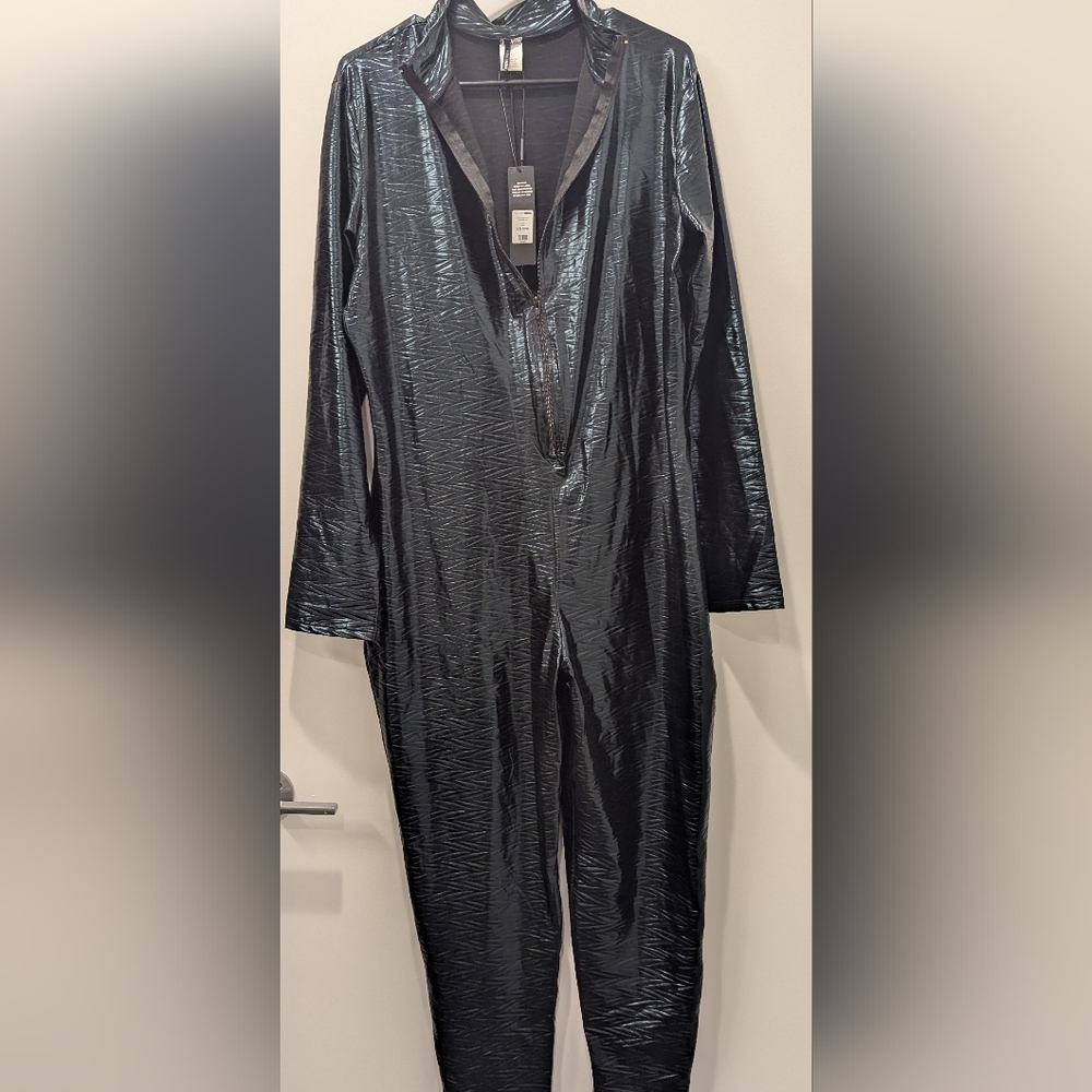 Fashion Nova Shiny Black Jumpsuit Size 2X\3X